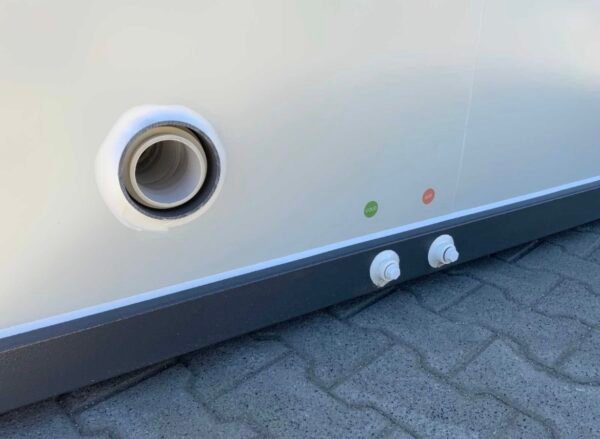 Sanitärcontainer mit WC und Dusche