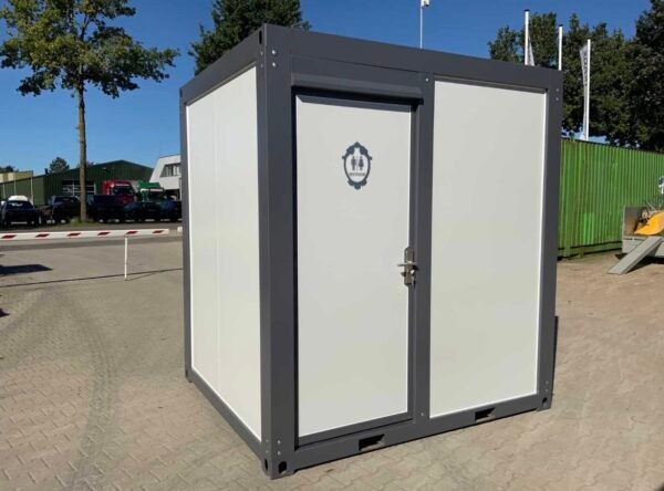 Sanitärcontainer mit WC und Dusche