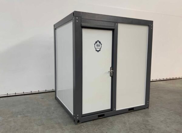 Sanitärcontainer mit WC und Dusche