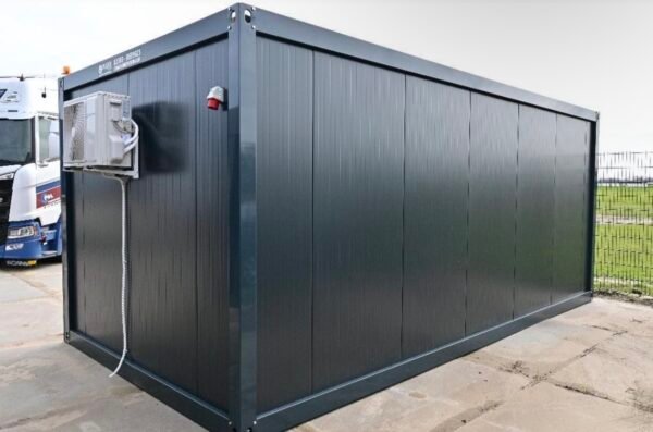 BÜROCONTAINER / WOHNCONTAINER / 6 x 3 x 2,80 m