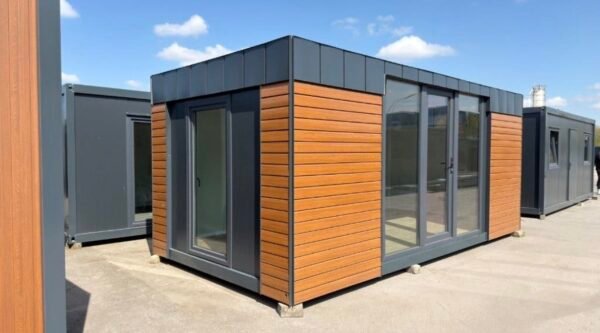 BÜROCONTAINER / WOHNCONTAINER / 6 x 3 x 2,80 m
