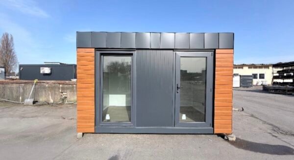 BÜROCONTAINER / WOHNCONTAINER / 4 x 2,40 x 2,80 m